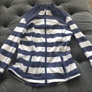 Lululemon contour jacket